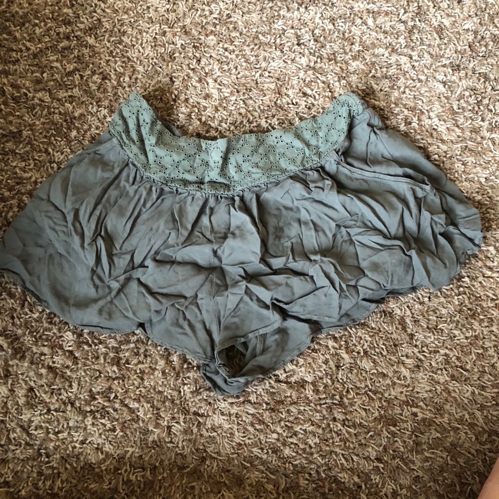 American Eagle Flowy Shorts